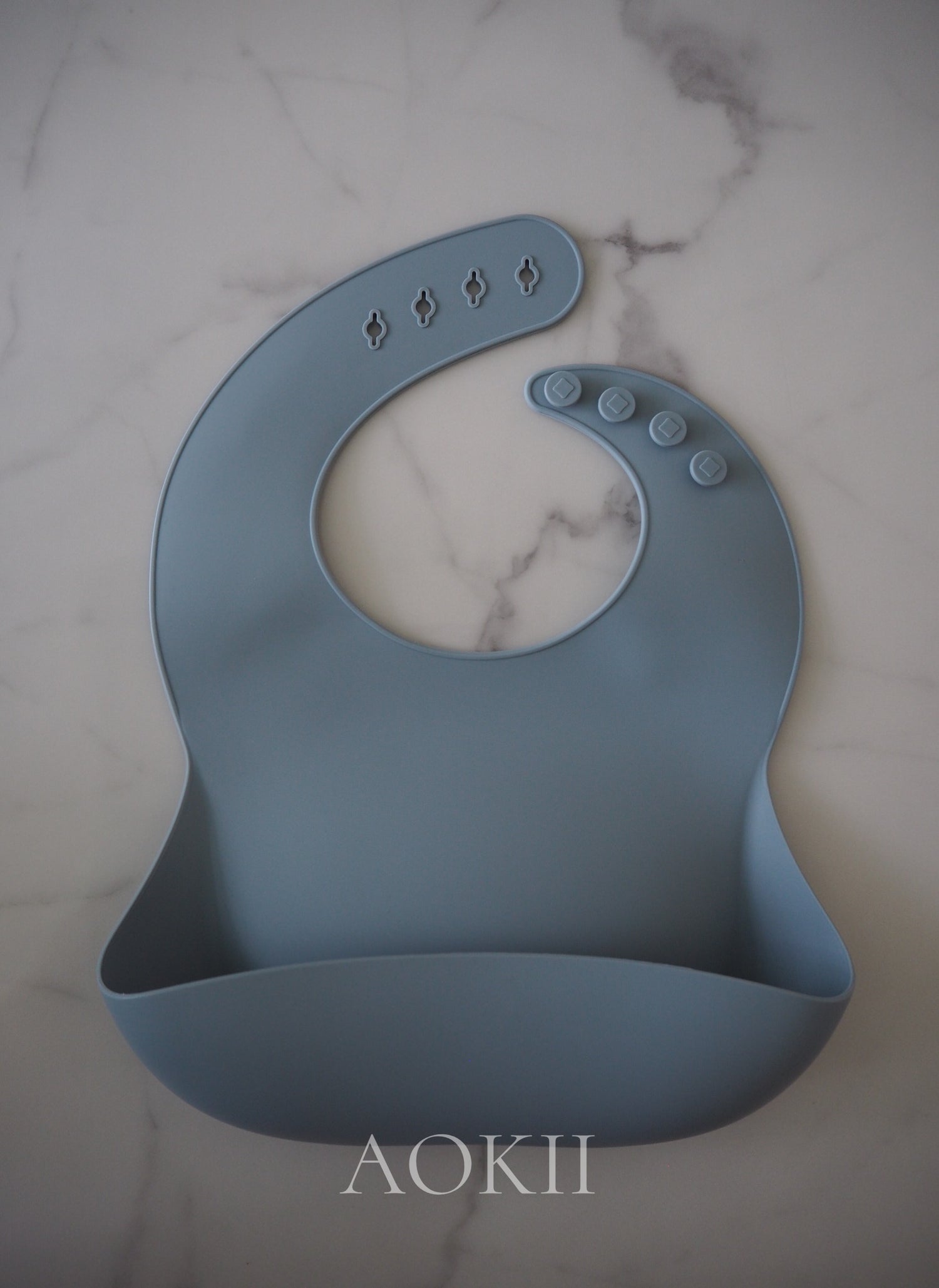 Food-grade silicone baby feeding bib, BPA-free and PVC-free