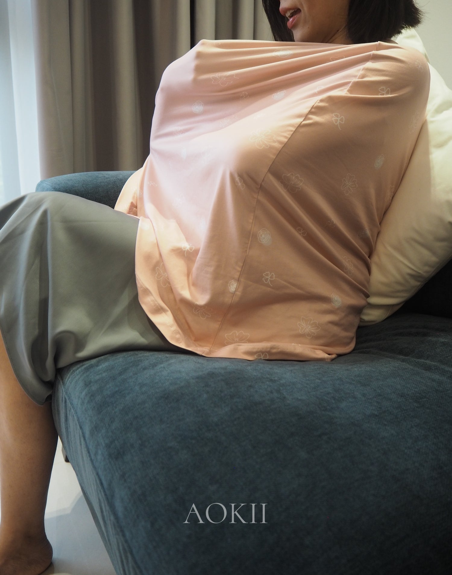 AOKII organic soft nursing cover for breastfeeding and baby shower gifts